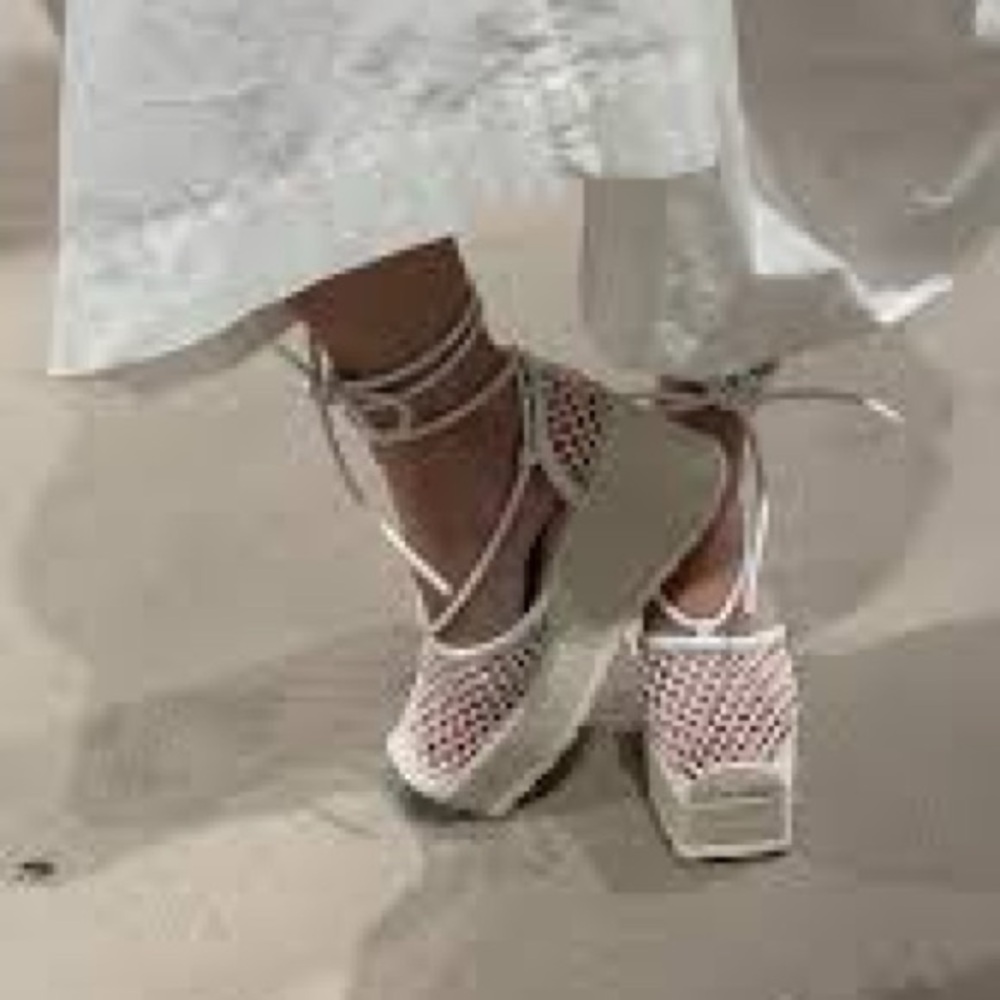 BOTTEGA VENETA MESH ESPADRILLE PLATFORM WEDGES WOMEN WHITE | WHITE SANDALS - Picture 4 of 16